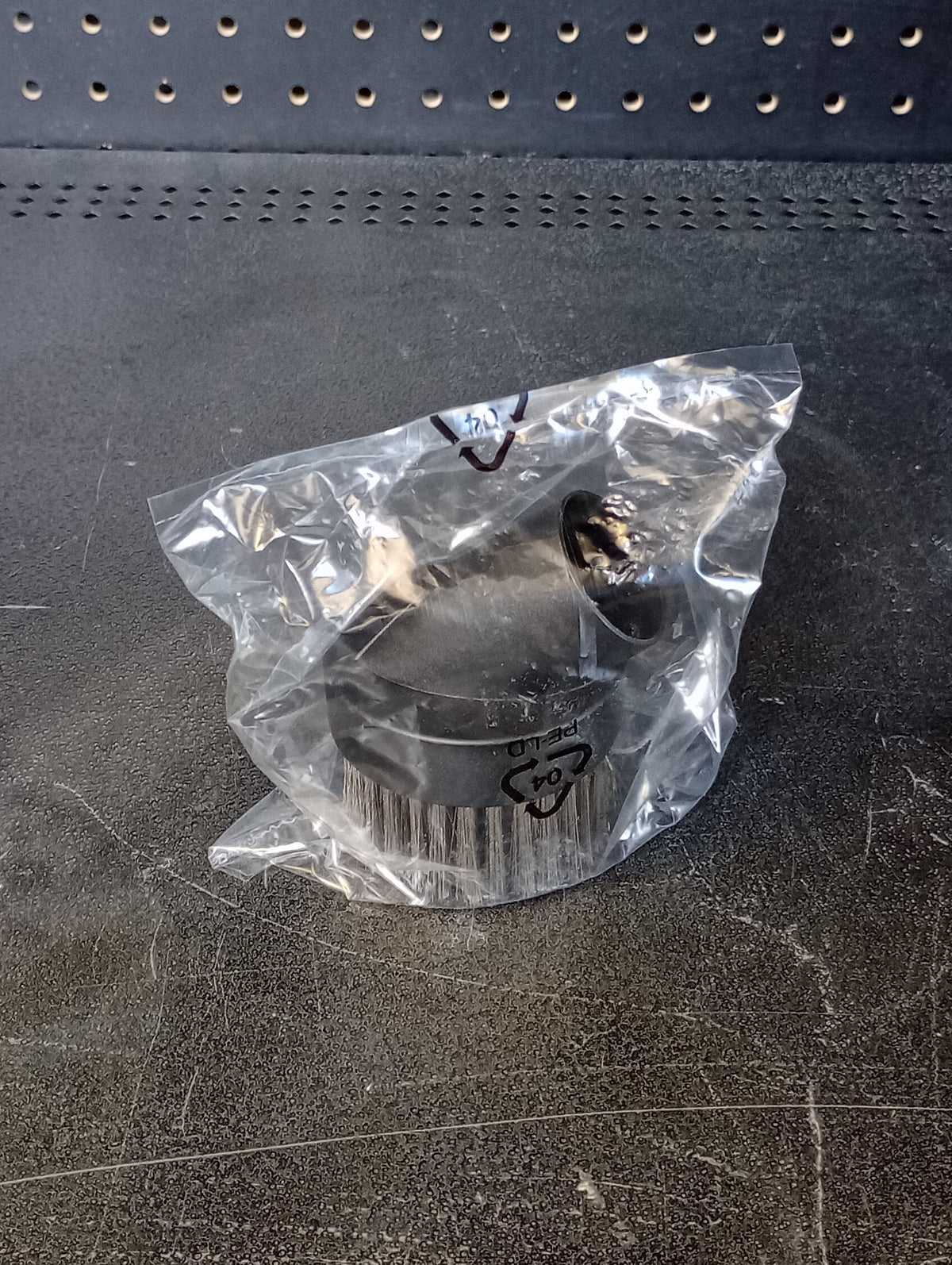 1-1/4" Round Steel Wire Vacuum Brush – Universal Heavy Duty Attachment