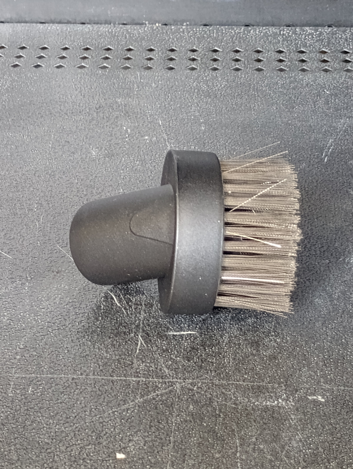 1-1/4" Round Steel Wire Vacuum Brush – Universal Heavy Duty Attachment