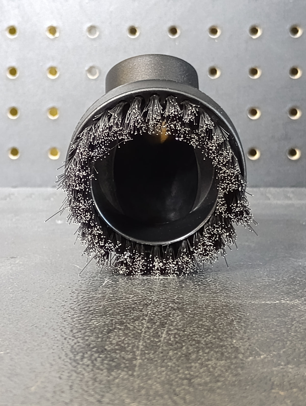 1-1/4" Round Steel Wire Vacuum Brush – Universal Heavy Duty Attachment