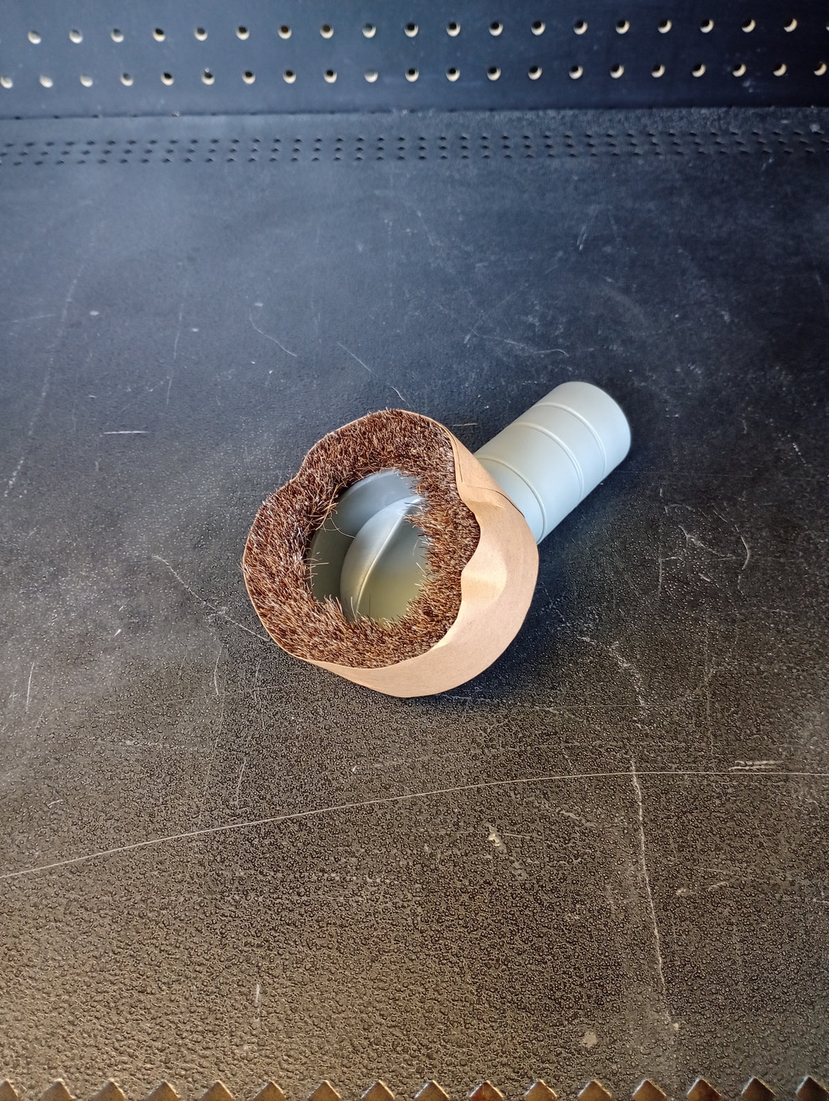 2.5" Round Horse Hair Dust Brush – Vacuum Attachment