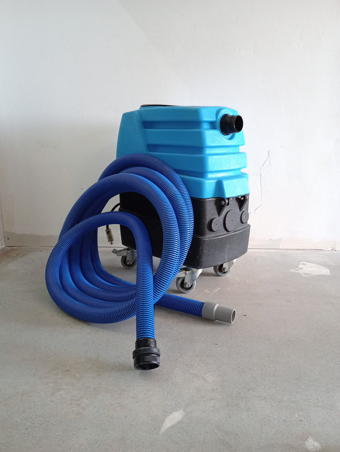 [RENTAL] Mytee Air Hog Extractor – High-Powered Water Recovery