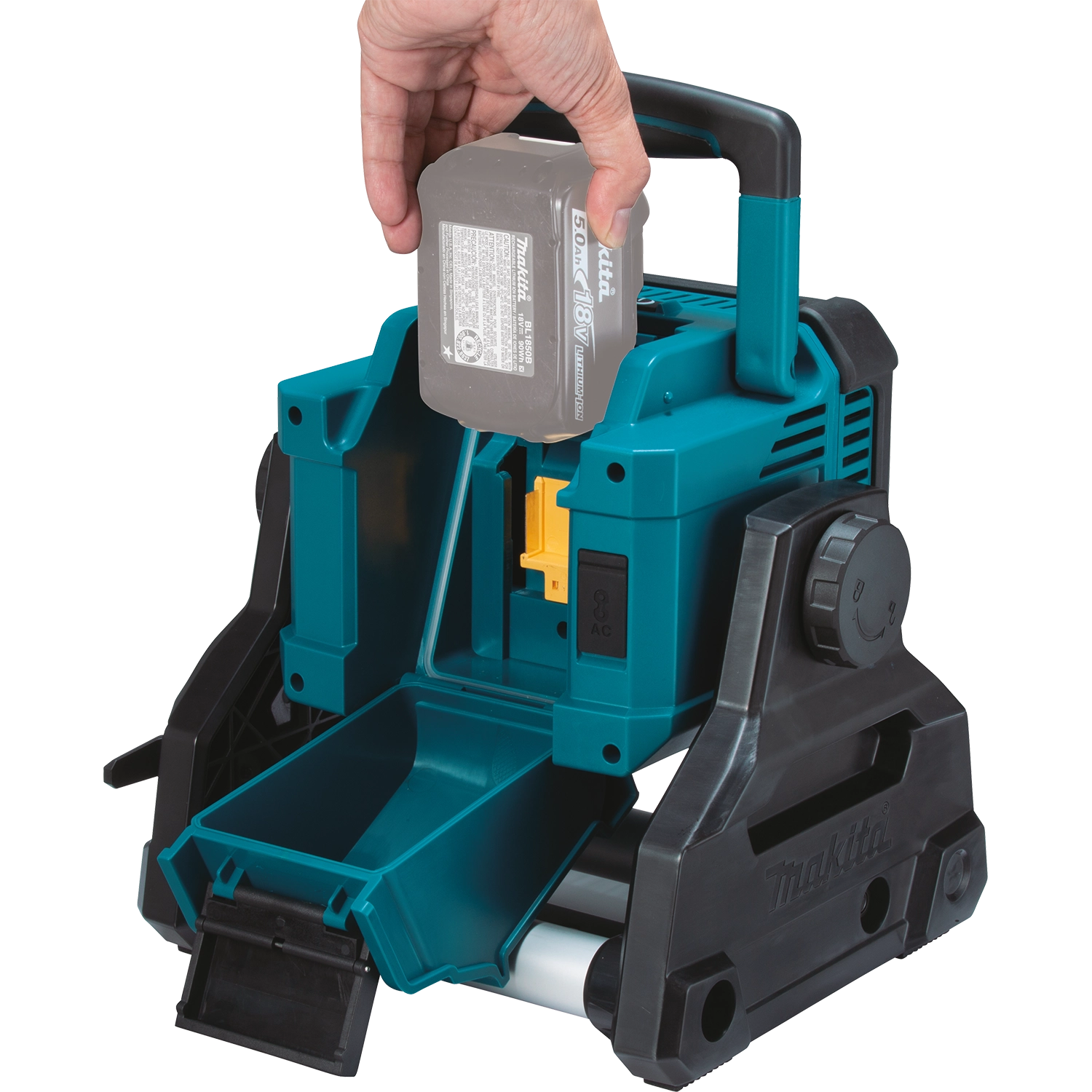 makita dml811 work light with 18v lxt battery installed for cordless operation

