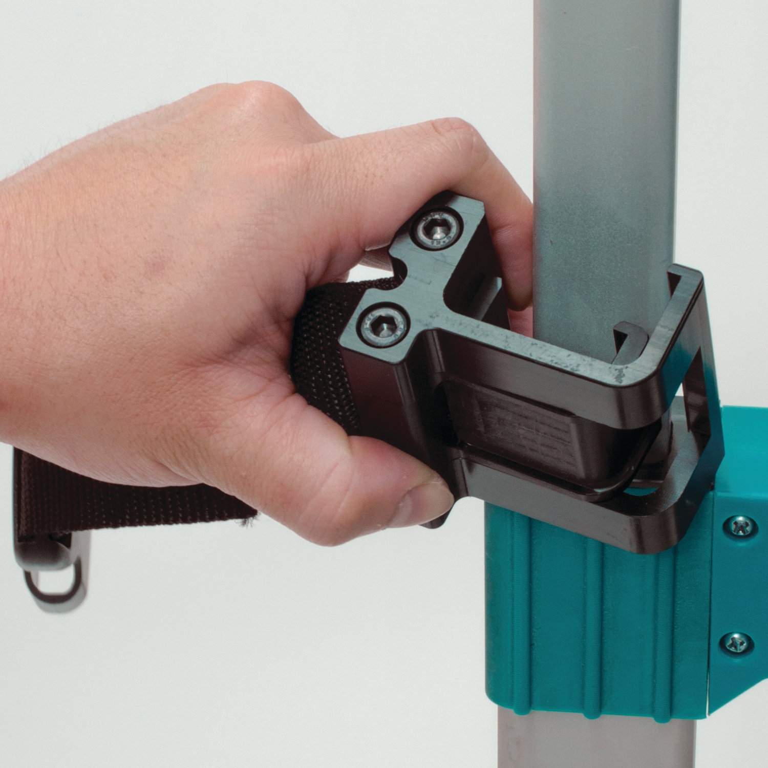 secure metal clasp on makita maktrak tool box
