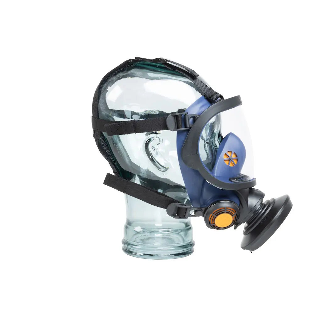 Front left angle of Sundstrom SR 200 mask worn on head, highlighting fit
