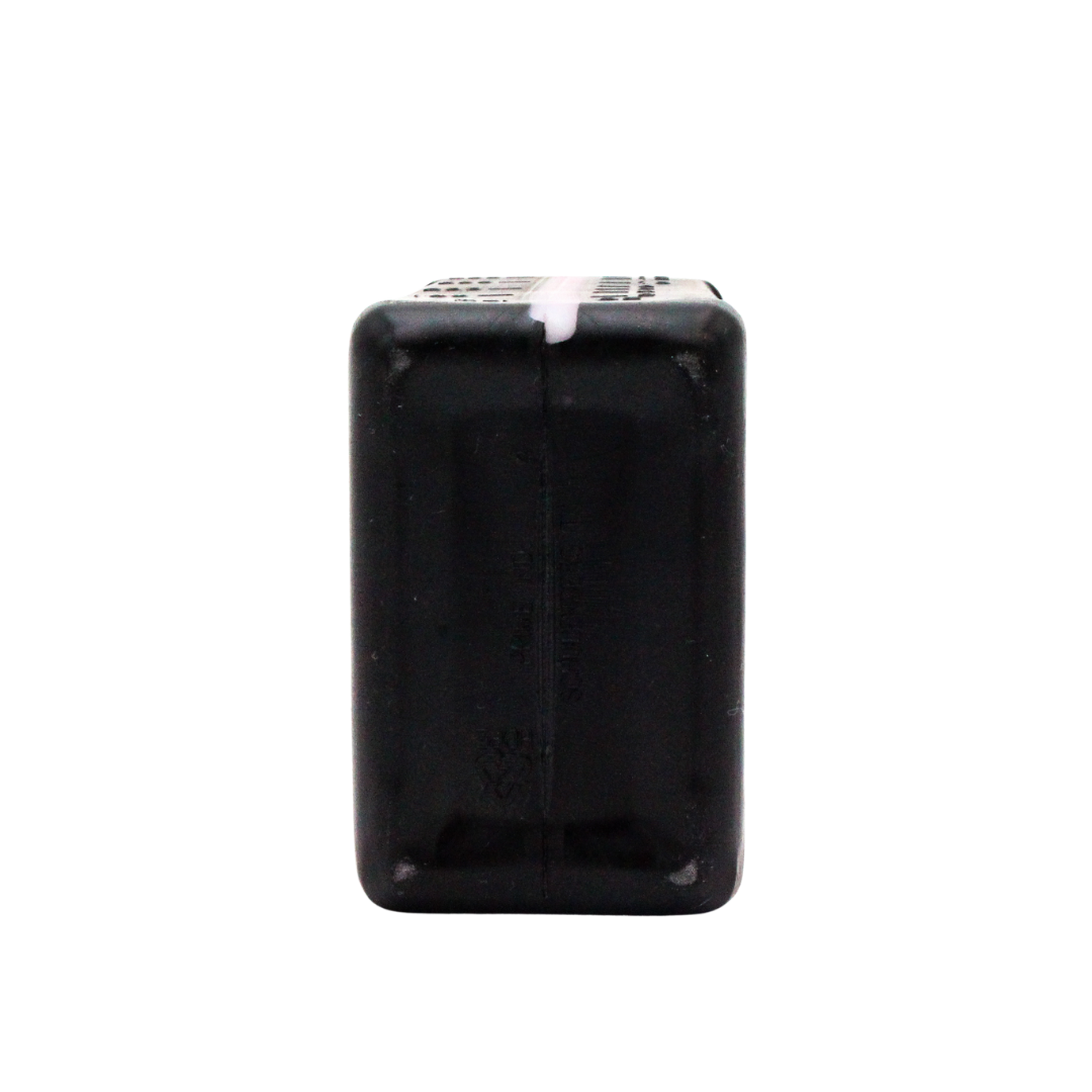 Bottom view of General Pump Series 100 pump oil bottle displaying base design
