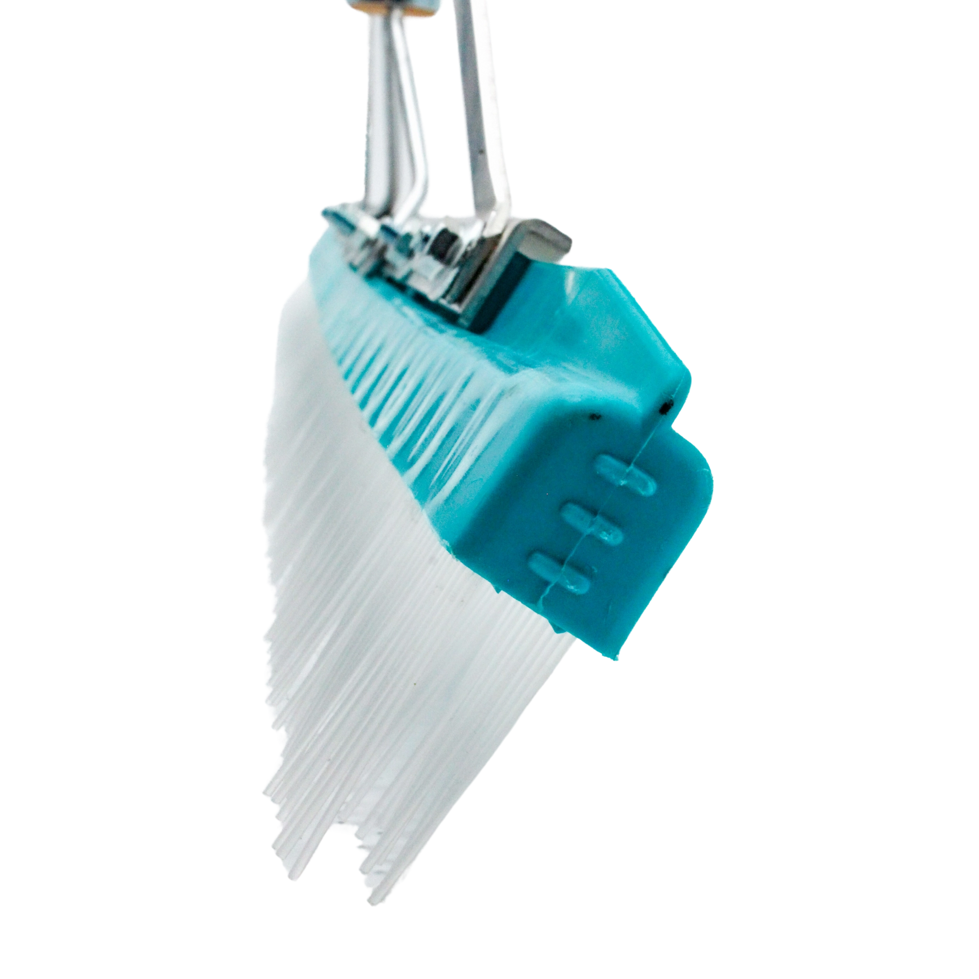 grandi groom rake shown directly from side profile highlighting rake head thickness
