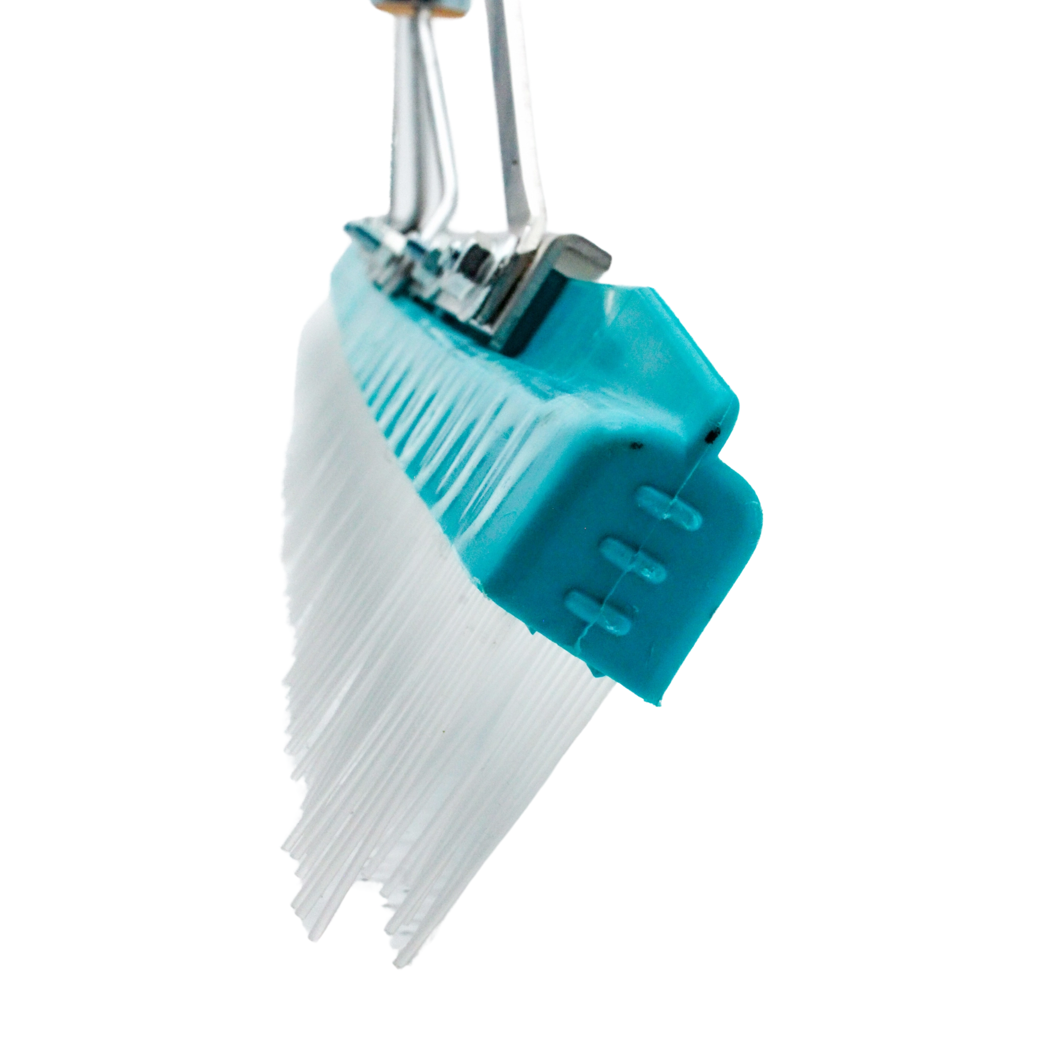 grandi groom rake shown directly from side profile highlighting rake head thickness
