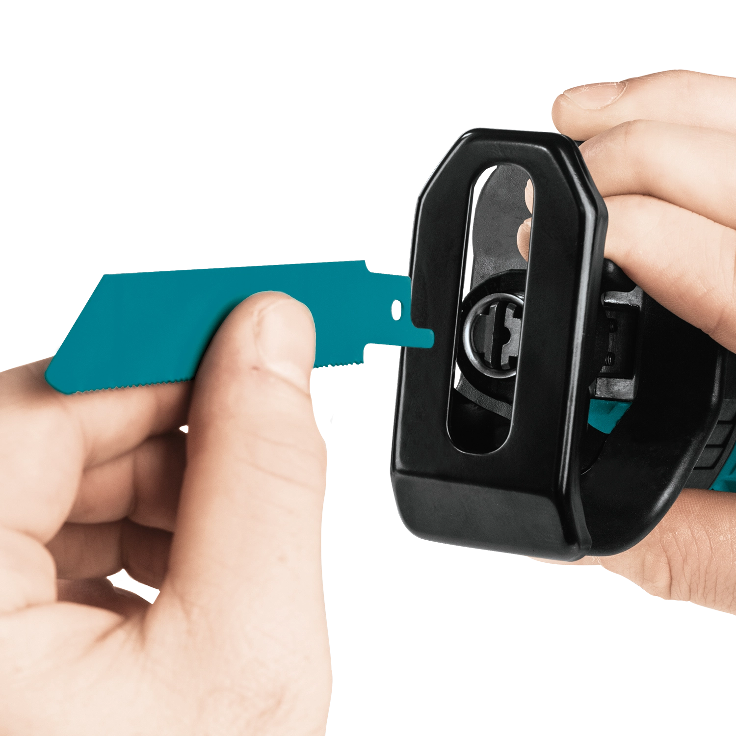 inserting blade into makita compact recipro saw using tool-less clamp system
