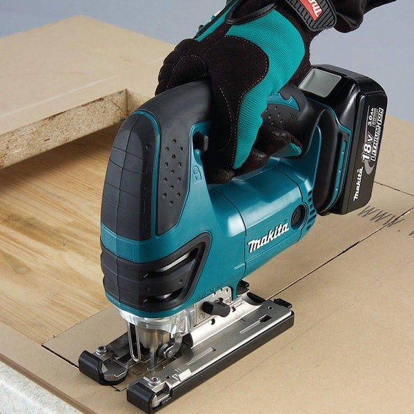 Makita 18V LXT Lithium-Ion Cordless Variable Speed Jigsaw (Tool Only)