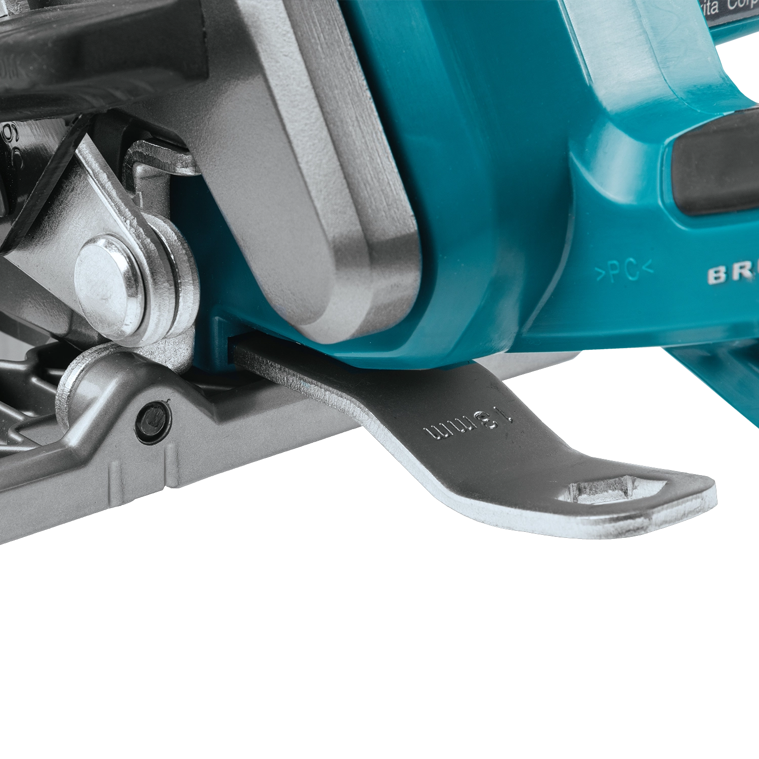 metal bracket on makita xgt circular saw used for precision bevel alignment
