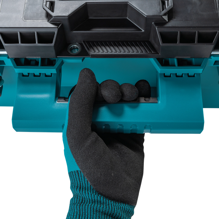 Ergonomic handle for carrying MAKTRAK tool storage box
