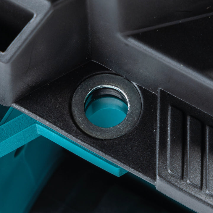Built-in lock hole for added security on MAKTRAK box
