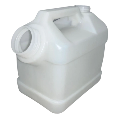 Wide rear fill opening on SOS sprayer for fast and mess-free chemical refills
